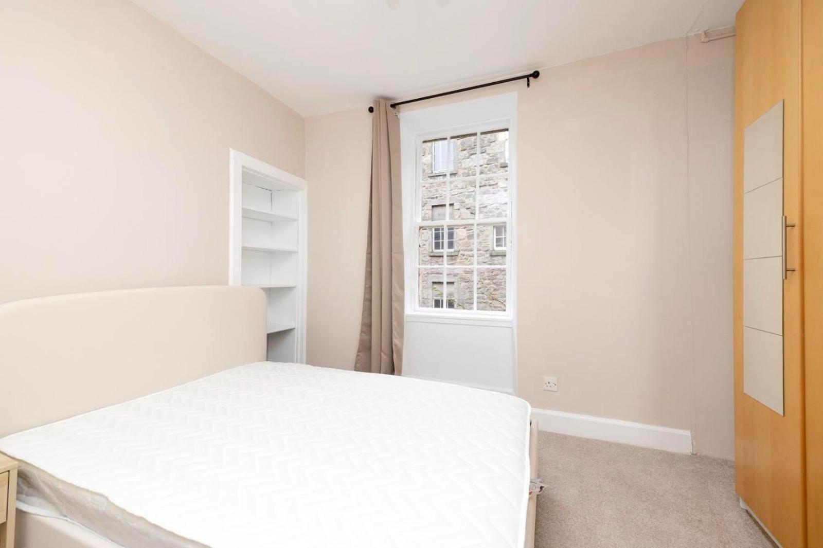 Royal Mile Apartments Edinburgh Bagian luar foto